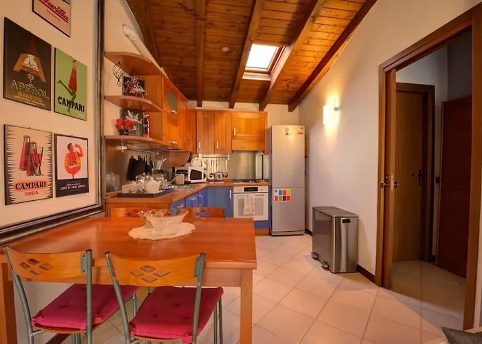 Casa Angolo Della Corte 公寓 *