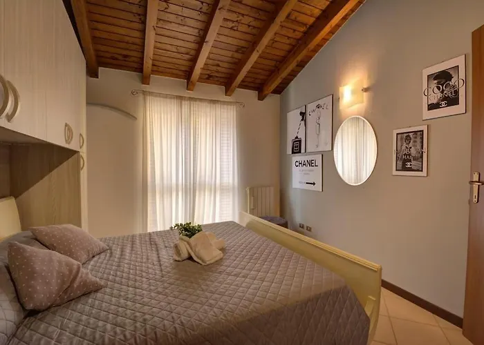 Casa Angolo Della Corte *